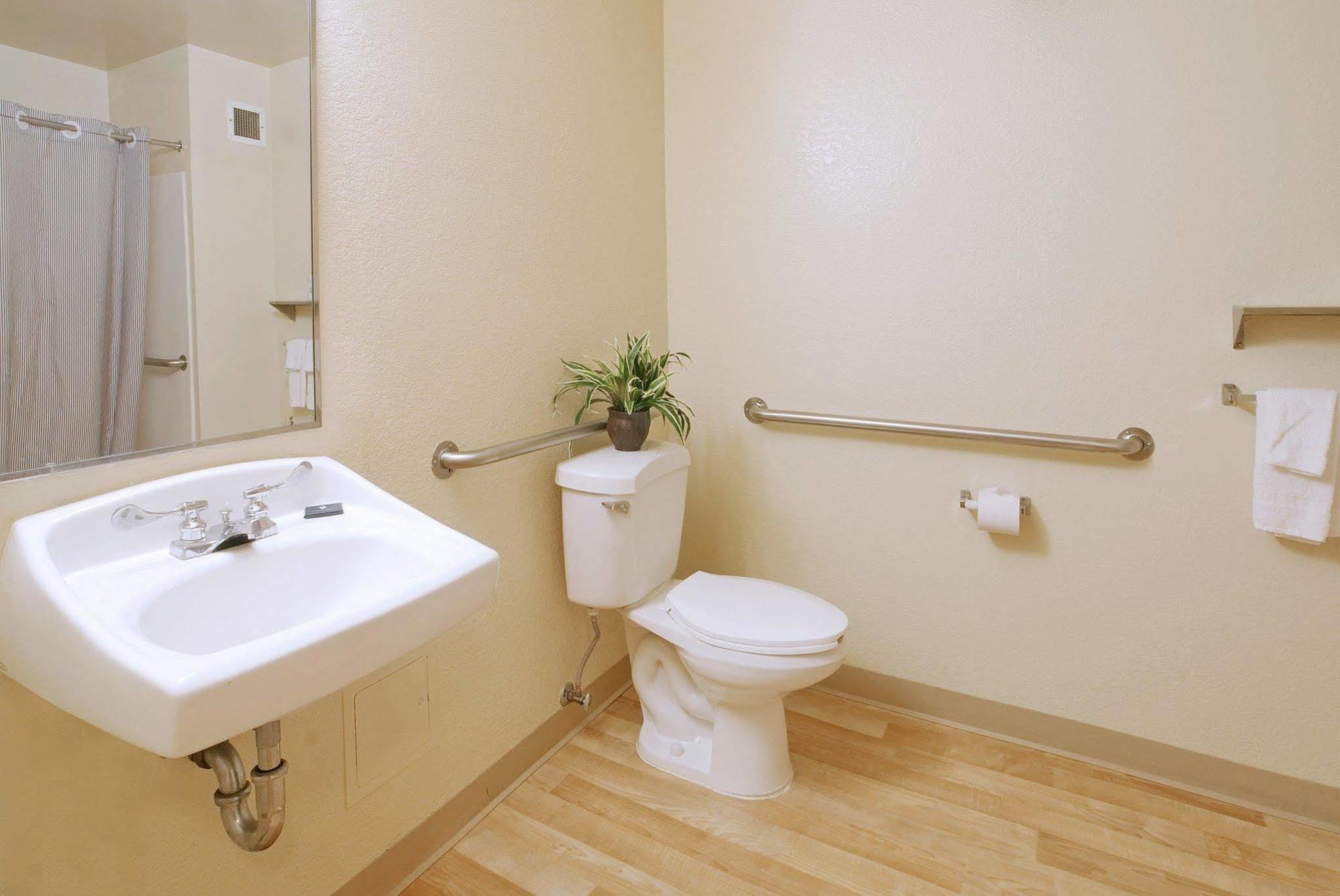 Extended Stay America Suites - Cincinnati - Blue Ash - Kenwood Road Экстерьер фото